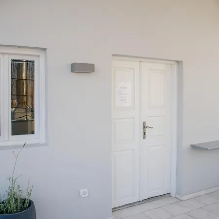 旅馆 Central Hostel Oia 伊亚