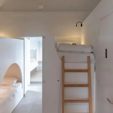 旅馆 Central Hostel Oia